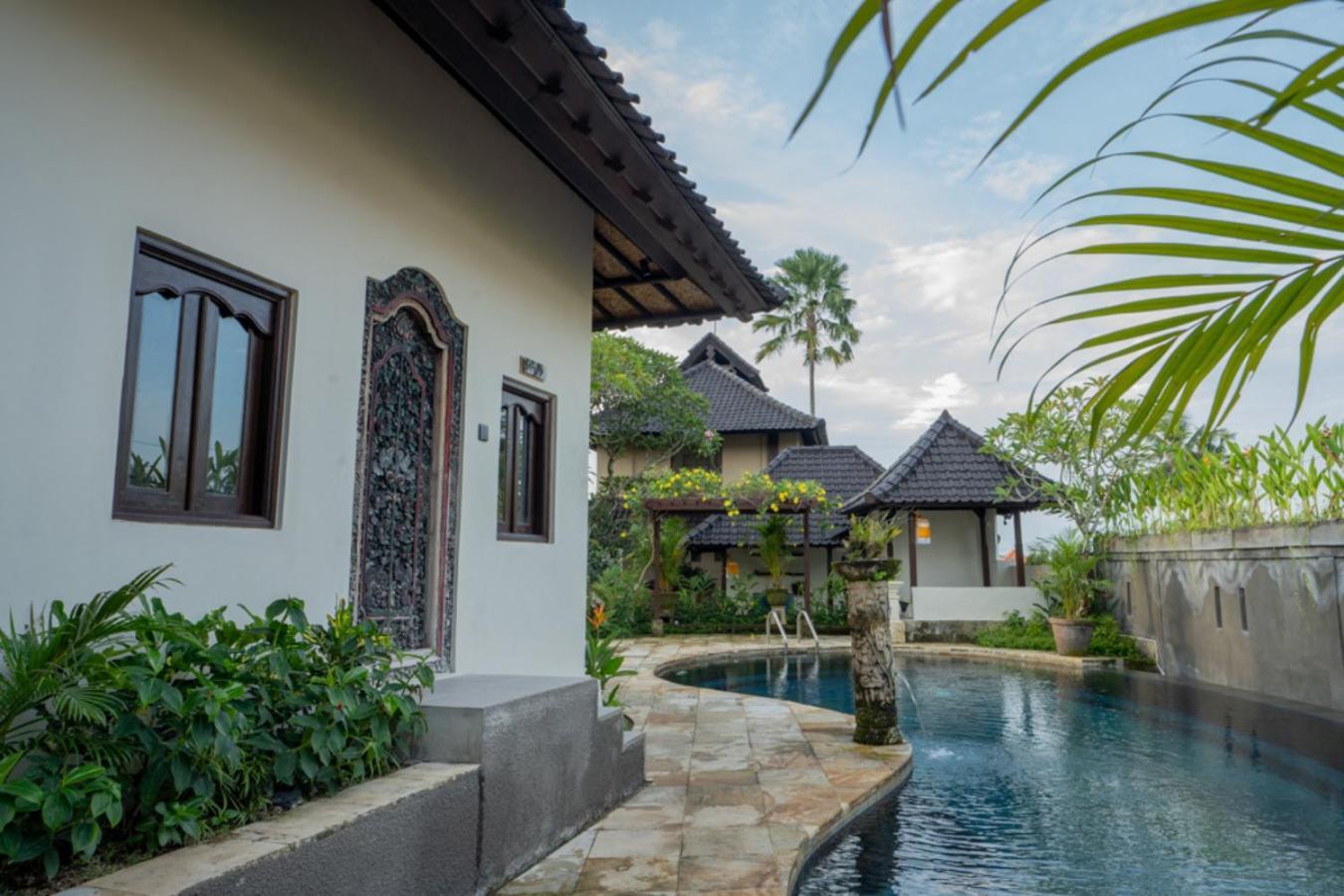 Oma Ubud Luaran gambar